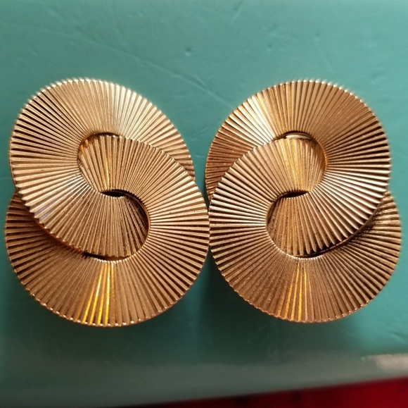 Napier Jewelry - Vintage Napier Sterling Silver vermeil earrings